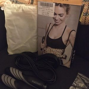 VOLTRX counting jump rope w/ rossfit fitness and excerise